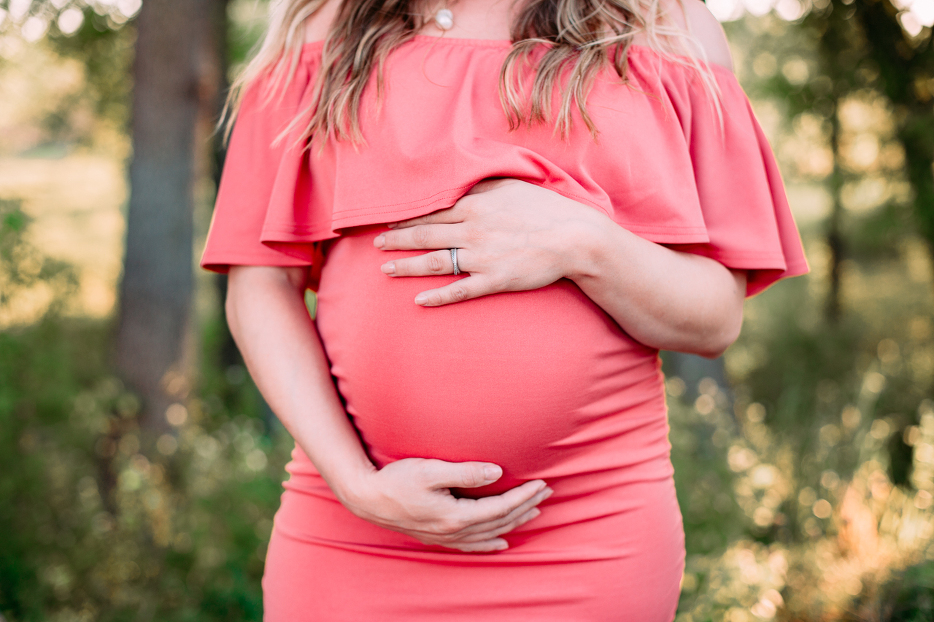 Outdoor Maternity Session Twin Cities Maternity Photographer